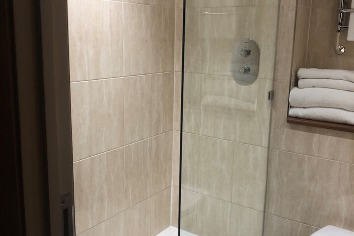 Room 52 of 129
