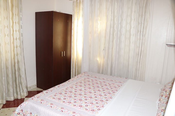Room 16 of 53