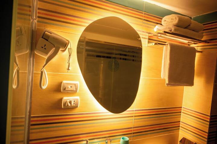 Room 23 of 44