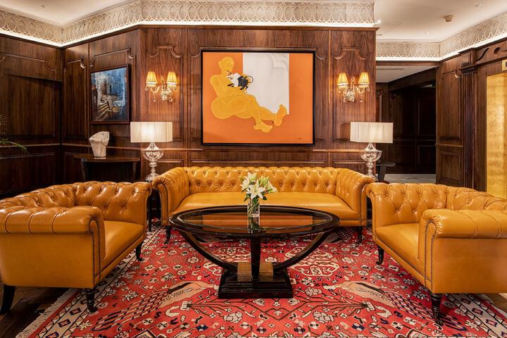 Guest Lobby