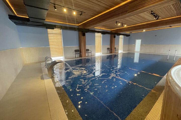 Pool 18 of 23