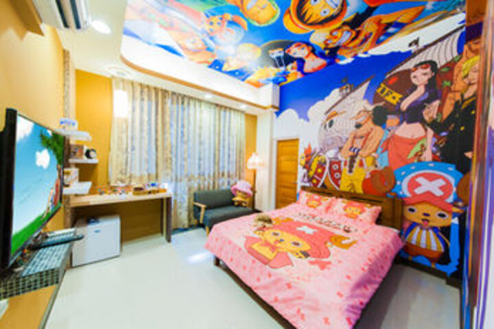 Room 6 of 25