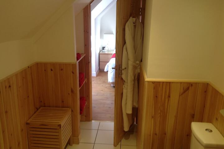 Room 13 of 37