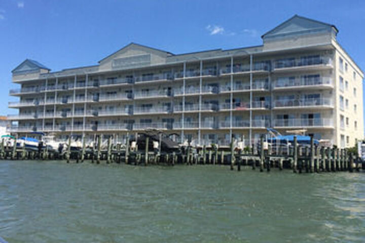 Dock