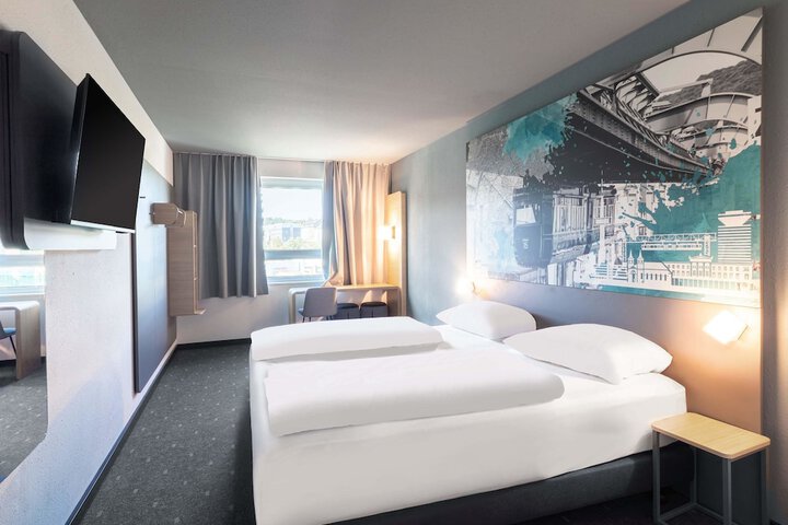 Room 4 of 31