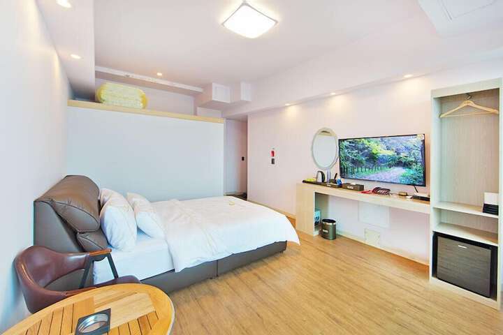 Room 19 of 31