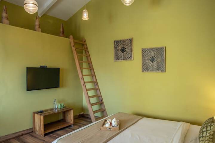 Room 44 of 70