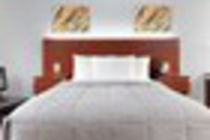 Room 59 of 222