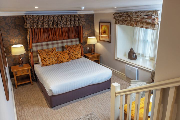 Room 34 of 70