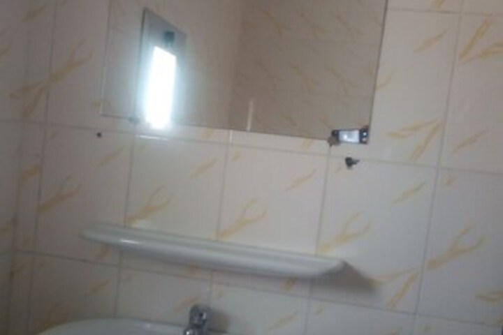 Room 3 of 12