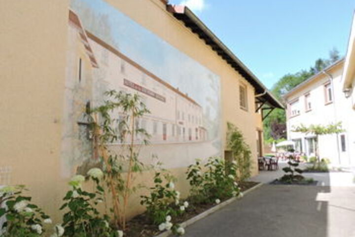 Hotel Entry