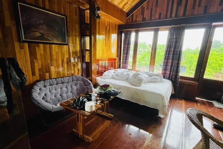Room 14 of 40