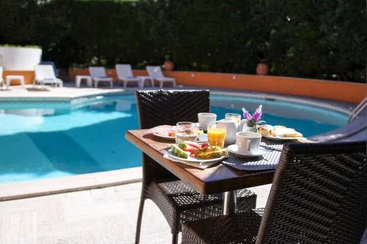 Breakfast/Coffee Service 67 of 78