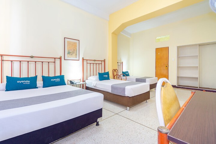 Room 15 of 25