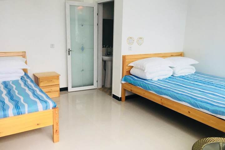 Room 7 of 15
