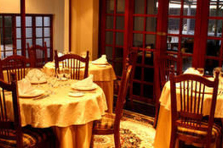 Dining Photos