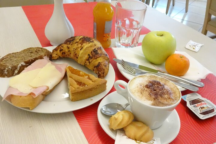 Breakfast/Coffee Service 59 of 65