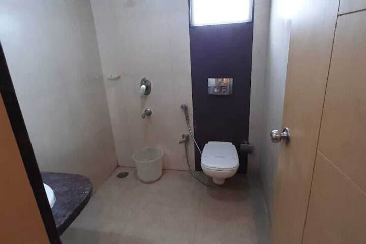 Room 22 of 39