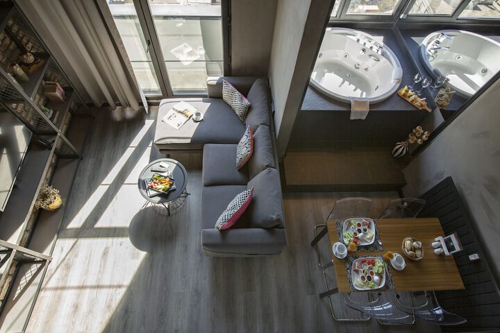 Room 42 of 130