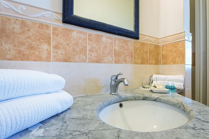 Clean Restrooms