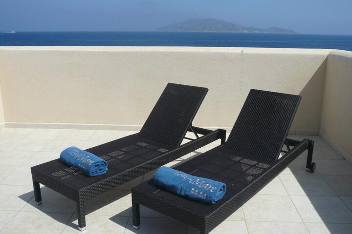 Sundeck 23 of 25