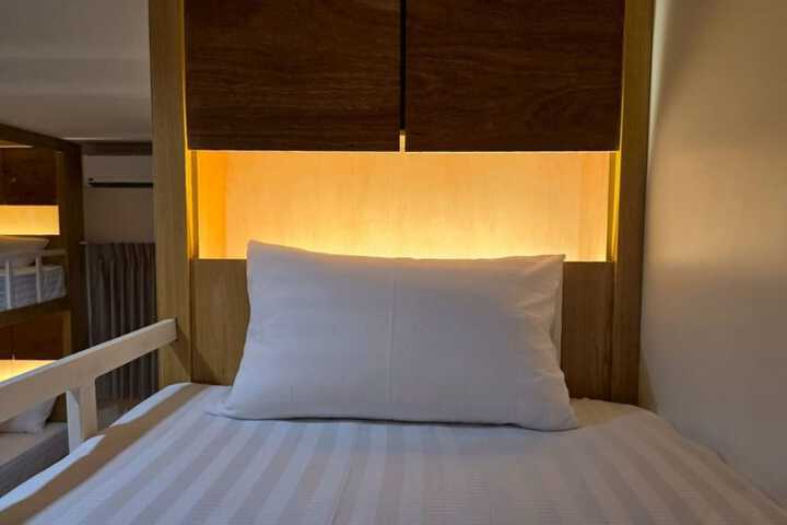 Room 10 of 86