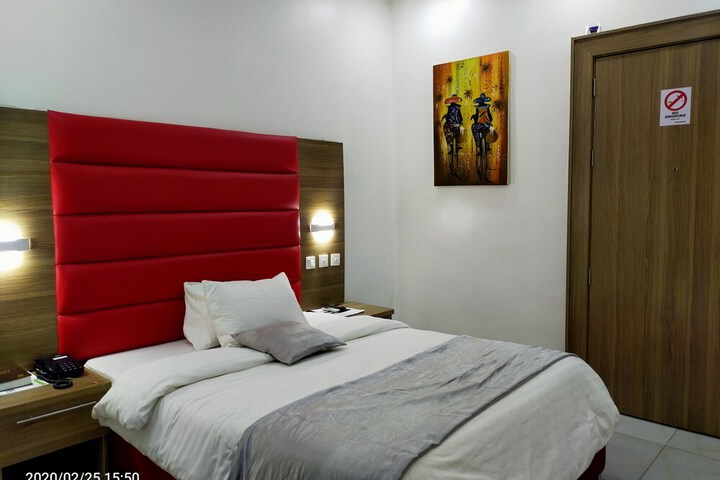 Room 15 of 79