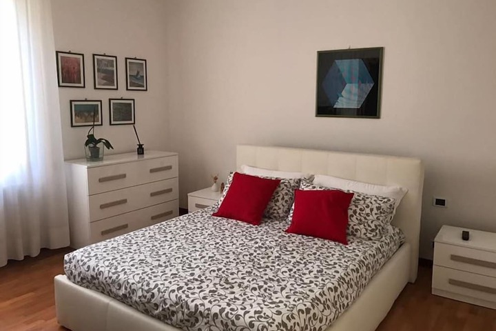 Room 17 of 19
