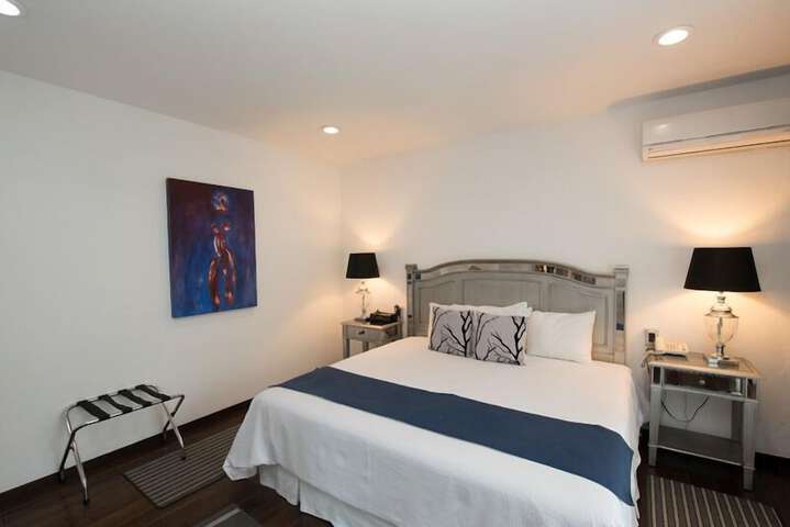 Room 17 of 75