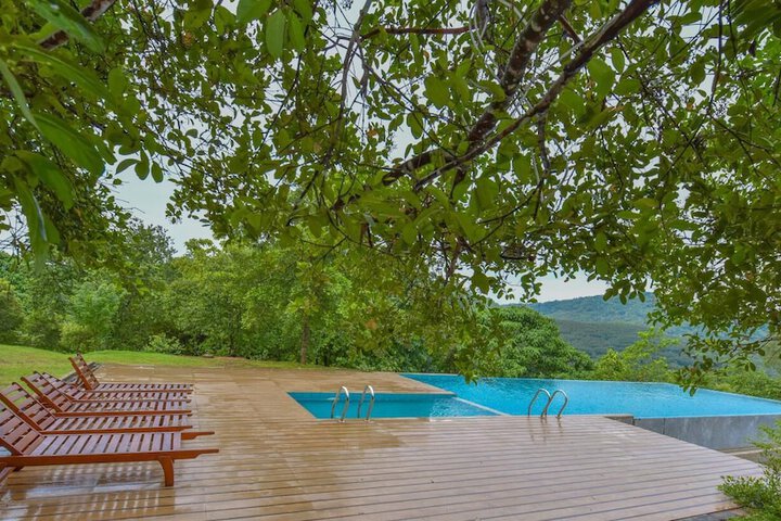 Pool 20 of 39