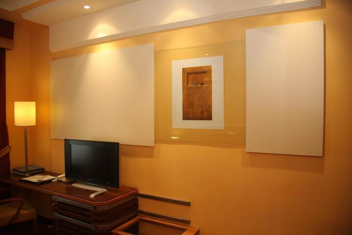 Room 18 of 44