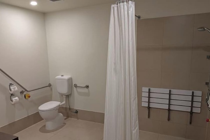 Room 68 of 114