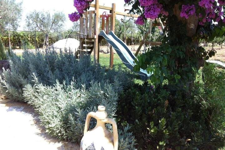 Children's play area - outdoor