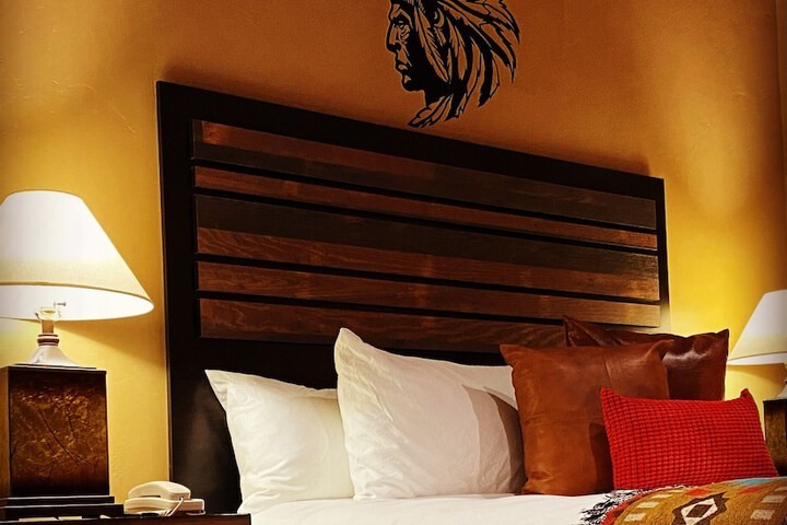 Room 10 of 23