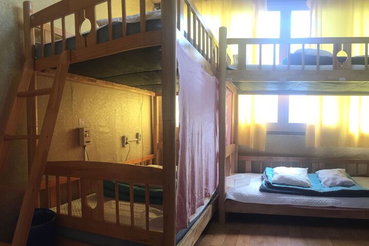 Room 10 of 45
