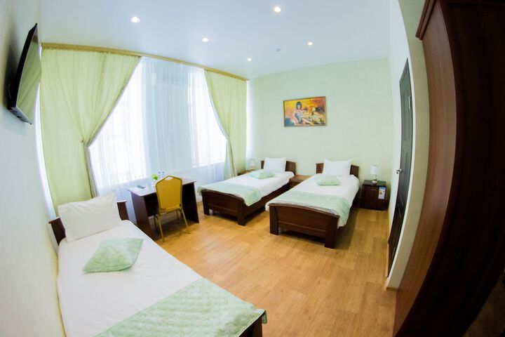 Room 8 of 50