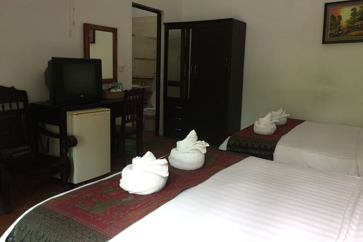 Room 12 of 50