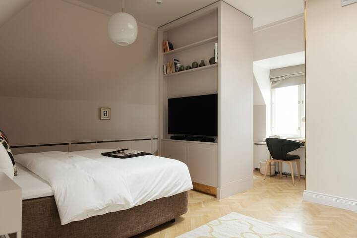 Room 51 of 115
