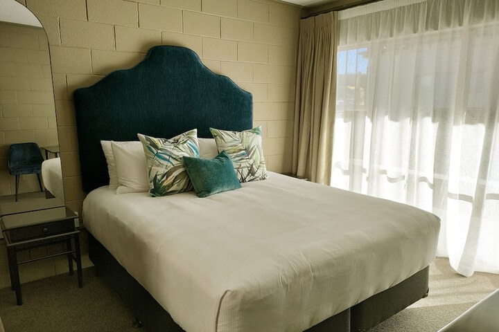 Room 7 of 53