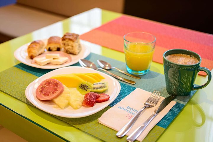 Breakfast/Coffee Service 35 of 55