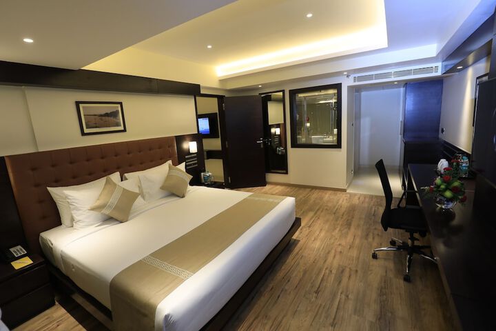 Room 3 of 6