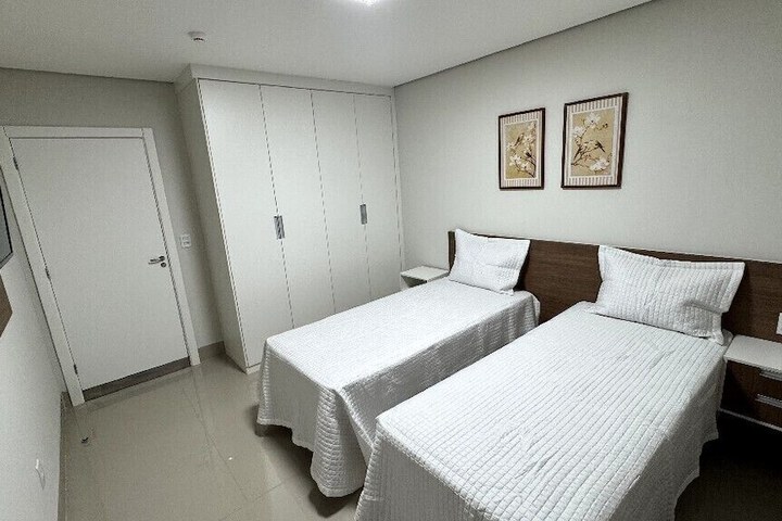Room 16 of 87