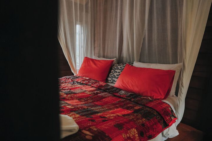 Room 42 of 90
