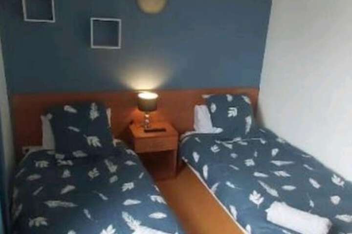 Room 5 of 31