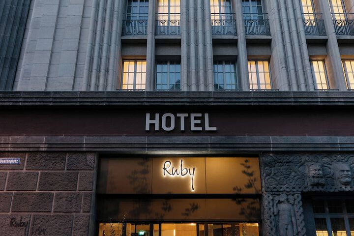Hotel 71 of 77