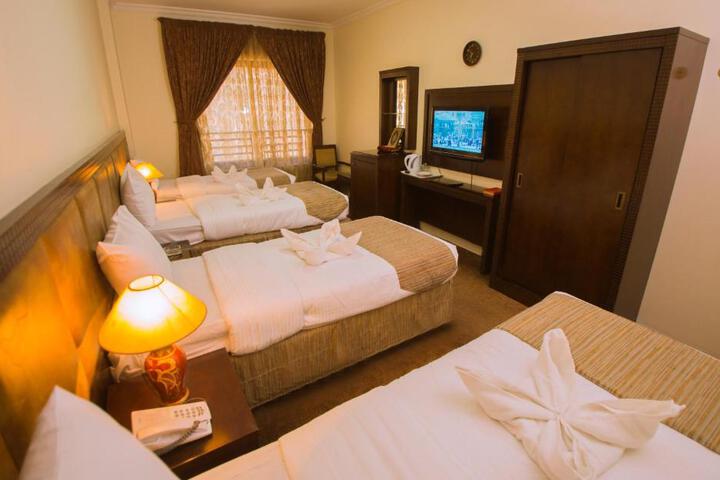 Al Zahra Hotel
