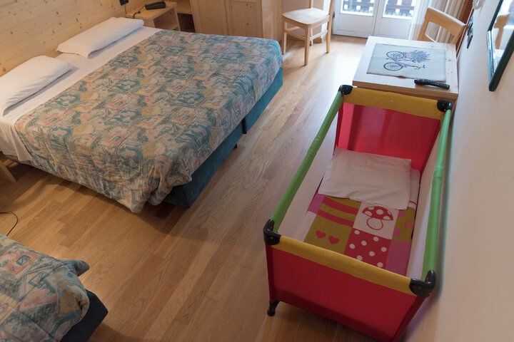Room 16 of 61