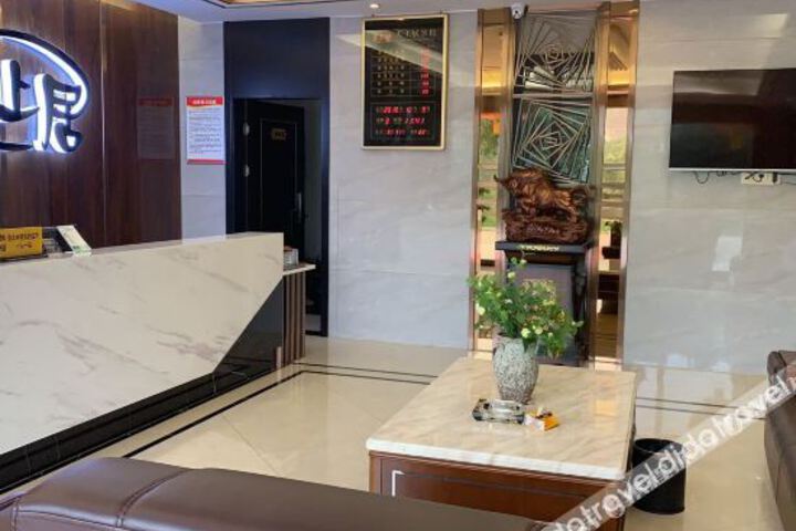 Hotel Interior 7 of 21