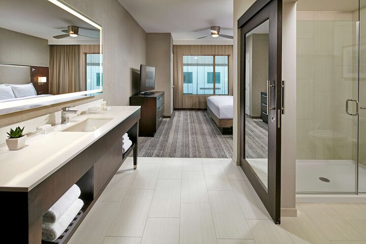 Bathroom shower