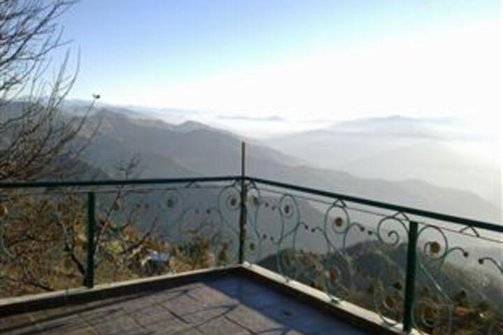 Hotel Misty Hut